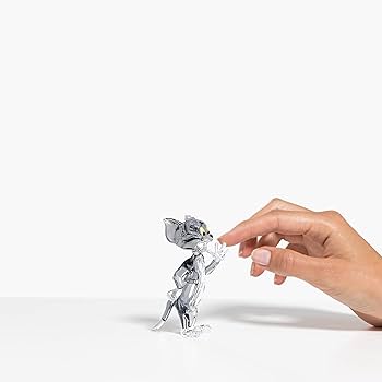 Amazon.com: Swarovski Tom & Jerry, Tom Crystal Figurine
